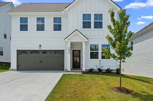 1084 Large Poppy Dr, La Vergne, TN 37086