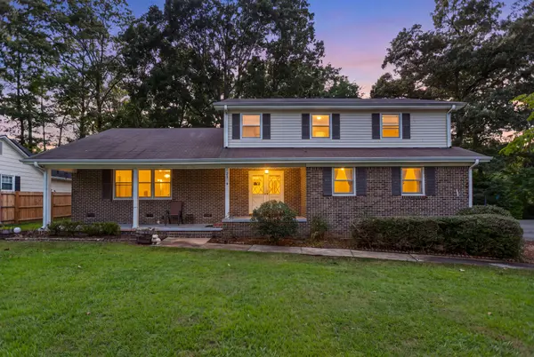204 Kaywood Ave, Tullahoma, TN 37388