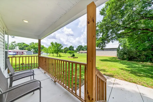 207 Lincoln St, Smithville, TN 37166