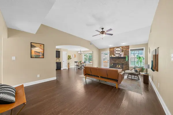 1314 Hand Dr, Clarksville, TN 37042