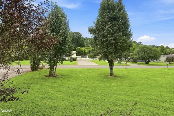 2025 River Meadows Drive, Sevierville, TN 37876