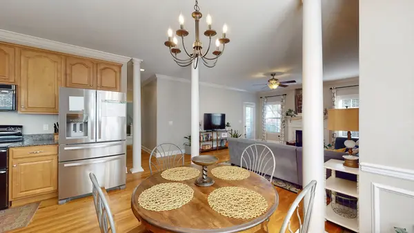 5130 Reagan Dr, Murfreesboro, TN 37129