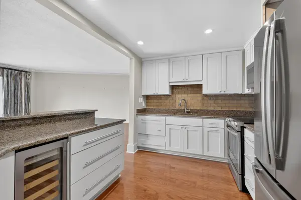 4215 Harding Pike #412, Nashville, TN 37205