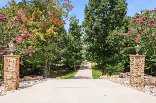 1625 River Bluffs Drive, Jasper, TN 37347