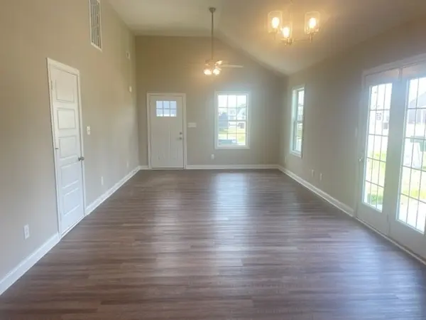 501 Lucky Ln, Clarksville, TN 37042