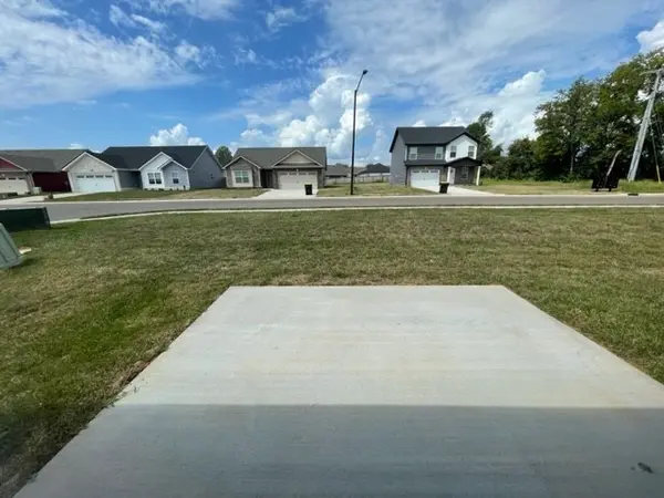501 Lucky Ln, Clarksville, TN 37042