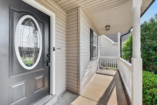 566 Falkland Circle, Clarksville, TN 37042