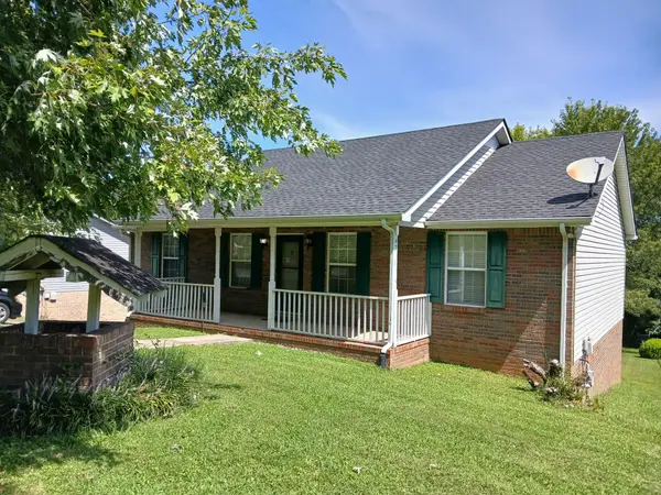 2502 17th Ave #E, Springfield, TN 37172