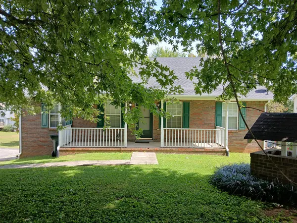 2502 17th Ave #E, Springfield, TN 37172