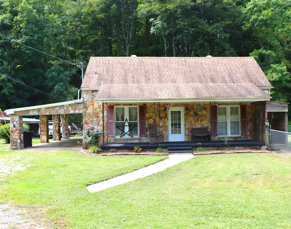 5131 Castleberry Hollow Rd, Cumberland Furnace, TN 37051