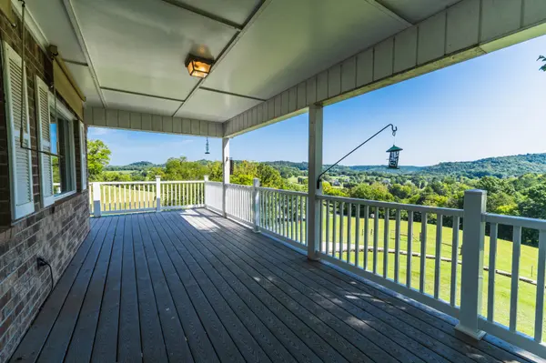 196 General Breckinridge Ln, Beechgrove, TN 37018
