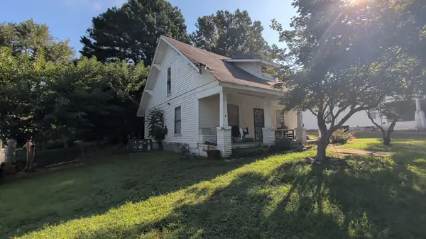 404 Light St, Dyersburg, TN 38024