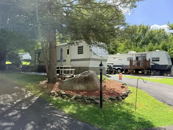 4229 E Parkway, Gatlinburg, TN 37738