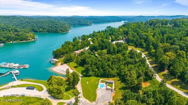 44 Old Hearth, La Follette, TN 37766
