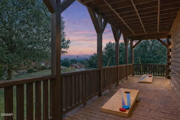 2039 Oakmont Drive, Sevierville, TN 37876