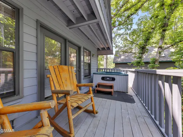 2733 Timber Way, Pigeon Forge, TN 37863