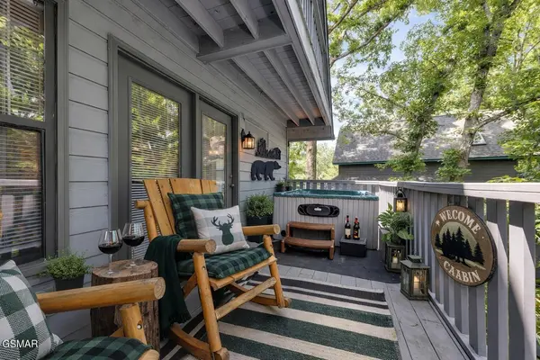 2733 Timber Way, Pigeon Forge, TN 37863