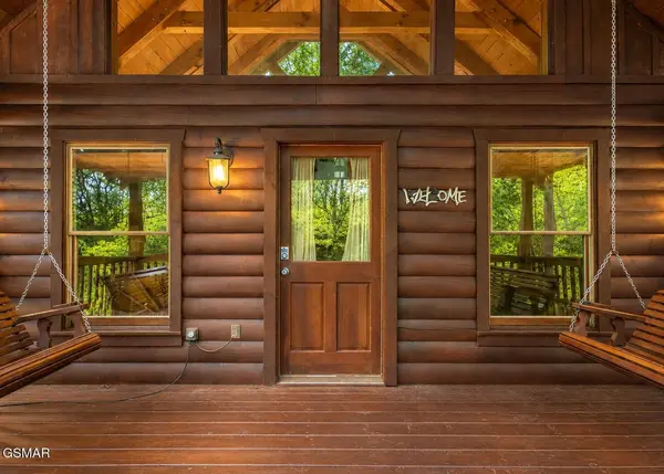 952 Iron Mtn Road, Pigeon Forge, TN 37863