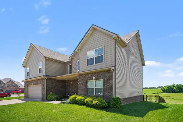 538 Low Country Ct, Clarksville, TN 37042
