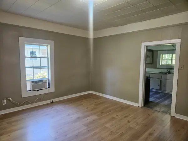 611 Smith St, Springfield, TN 37172