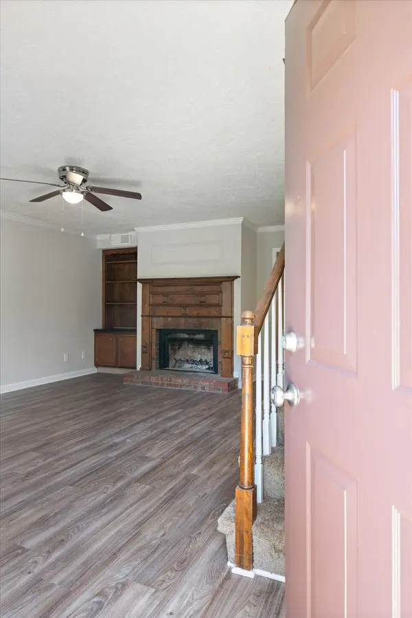 2556 Oak Hill Dr, Murfreesboro, TN 37130
