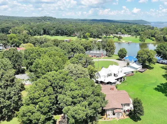 1192 Eva Harbor Rd, Eva, TN 38333