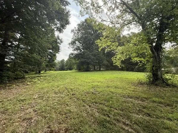 149 Nobles Rd, Paris, TN 38242