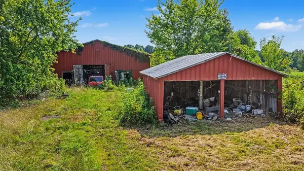 27 Clark School Rd, Clarkson, KY 42726
