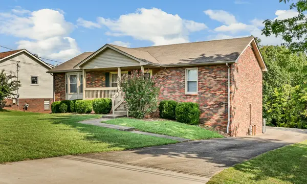 921 Lindsey Dr, Clarksville, TN 37042