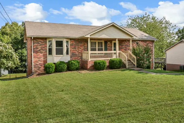 921 Lindsey Dr, Clarksville, TN 37042