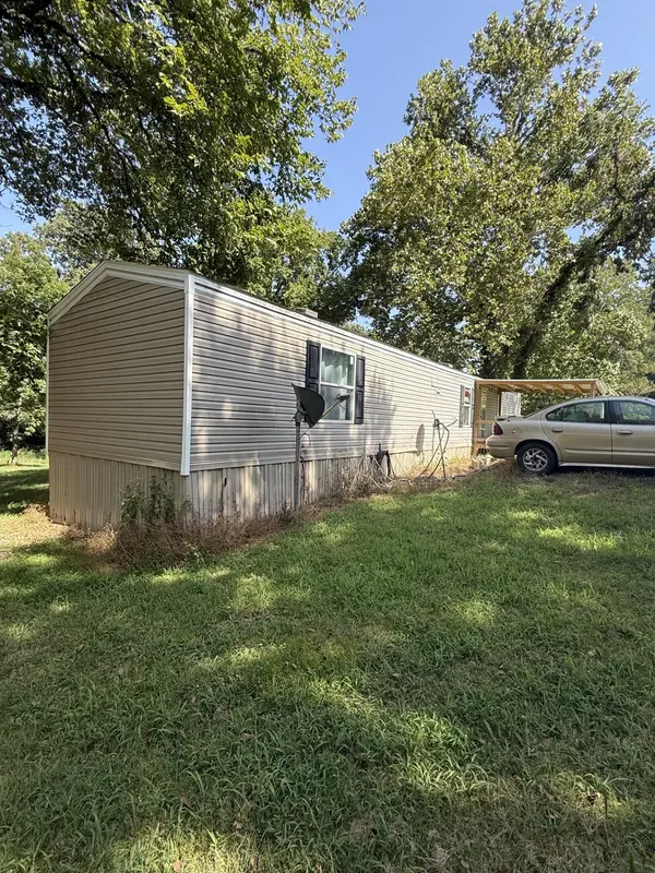 295 Forest Cir, Cadiz, KY 42211