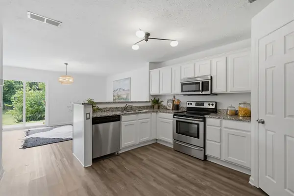 3053 Harpeth Springs Dr, Nashville, TN 37221