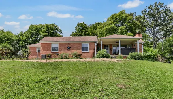 1436 River Rd, Clarksville, TN 37040