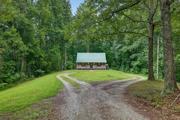147 Ray Ln, Gainesboro, TN 38562