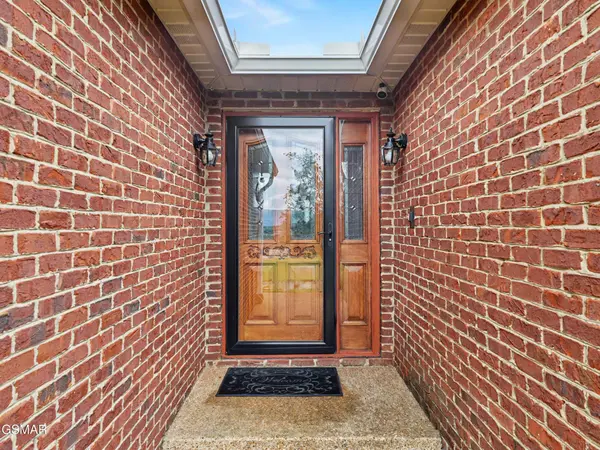 102 Newell Village Drive, Seymour, TN 37865