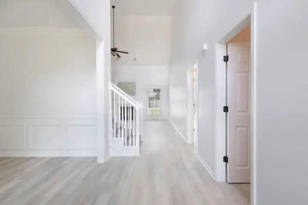 100 Strathmore Ct, Hendersonville, TN 37075