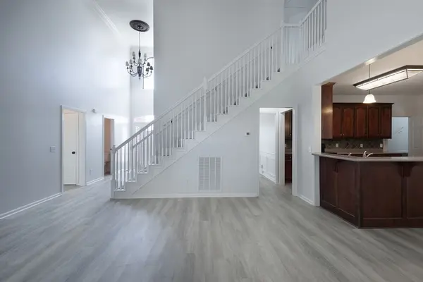 100 Strathmore Ct, Hendersonville, TN 37075