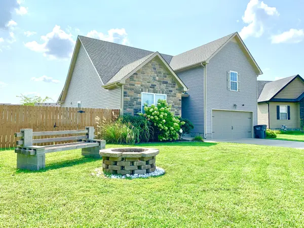 3734 Silver Fox Ct, Clarksville, TN 37040