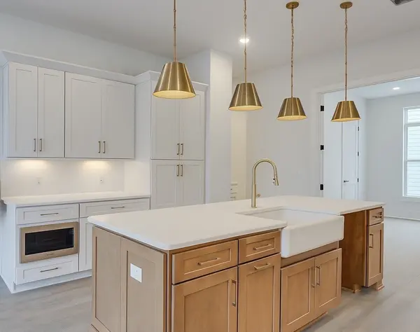 110 Myrtle St #Unit D, Nashville, TN 37206