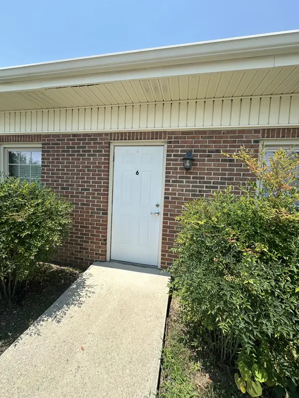 1805 N Jackson St, Tullahoma, TN 37388