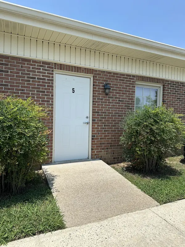1805 N Jackson St, Tullahoma, TN 37388