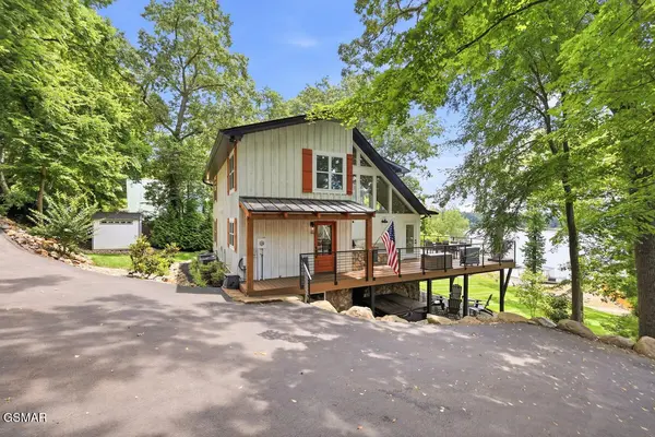 825 Plainview Drive, Dandridge, TN 37725