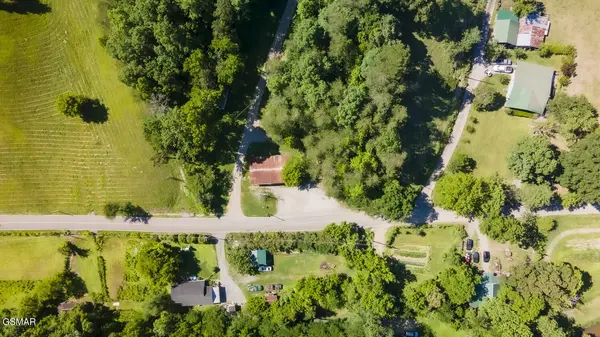 463 Lovers Lane, Townsend, TN 37882