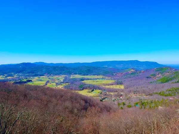 2 RAVENS DEN Way, Sevierville, TN 37862