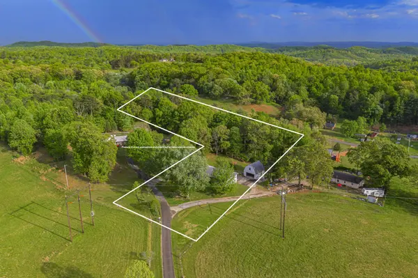 126 Hicks Ln, Rockwood, TN 37854