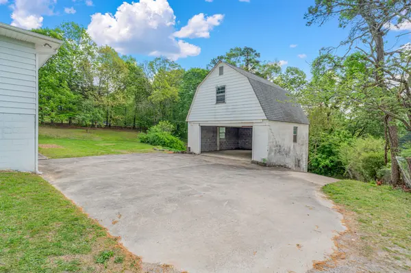 126 Hicks Ln, Rockwood, TN 37854