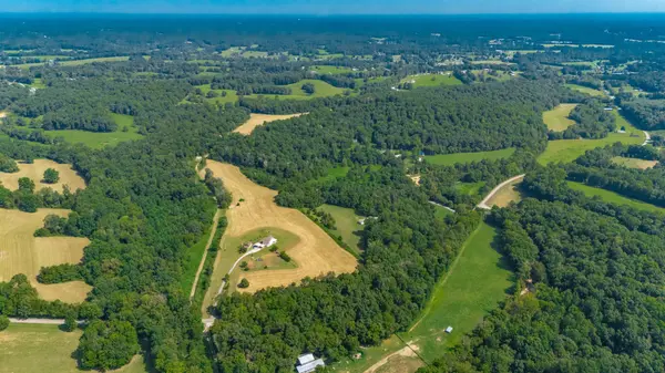 2313 Little Bartons Creek Rd, Cumberland Furnace, TN 37051