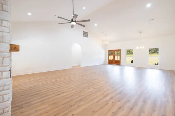 2024 Trace Creek Rd, Centerville, TN 37033