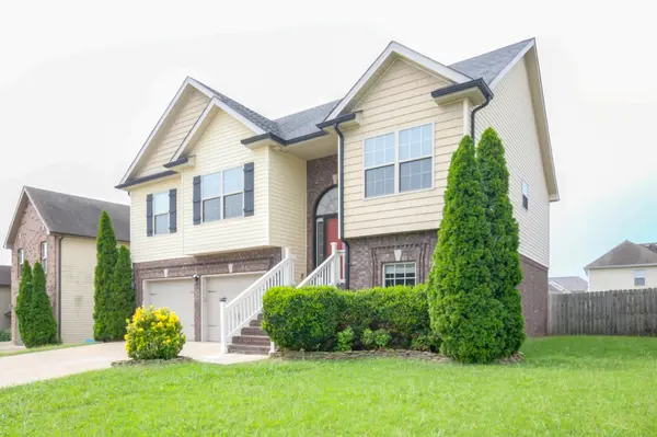 1442 Raven Rd, Clarksville, TN 37042