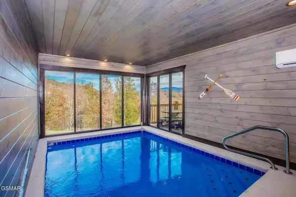 1740 Angela Starr Street, Sevierville, TN 37876